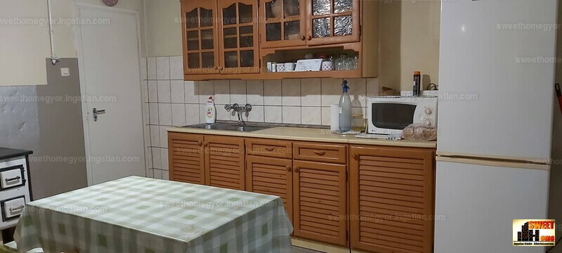 Hirdetés fotója