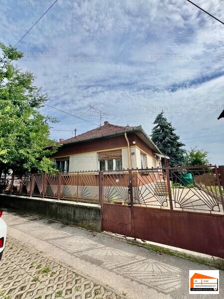 Listing photo