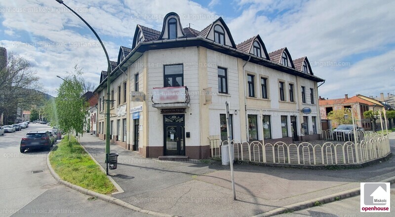 Hirdetés fotója