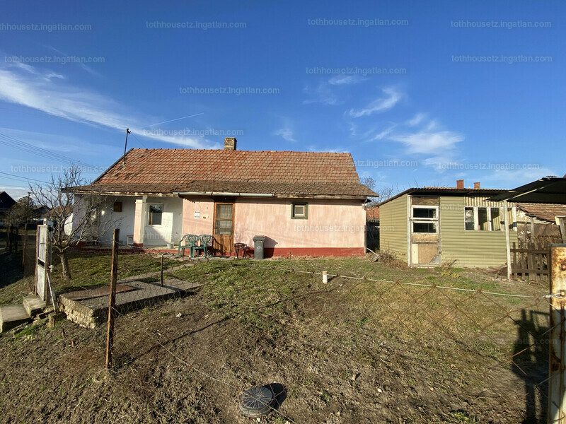 Listing photo
