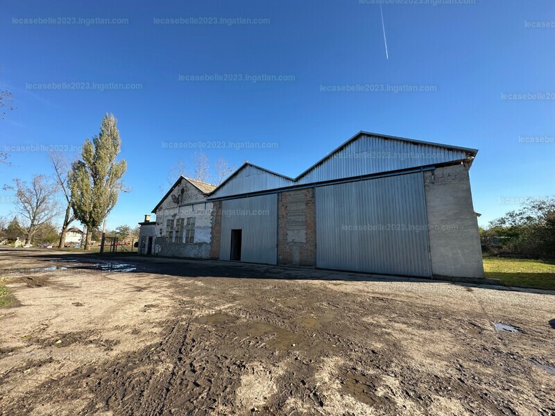 Listing photo