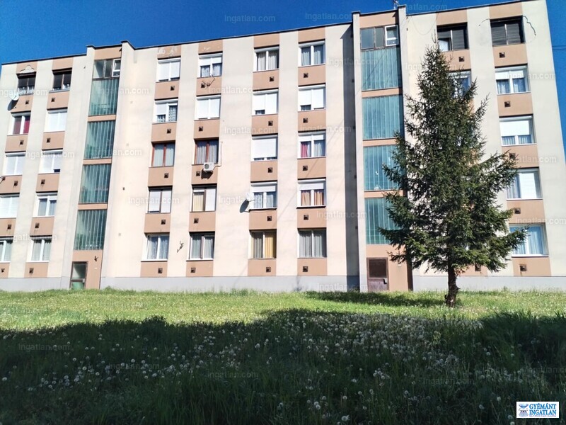Listing photo