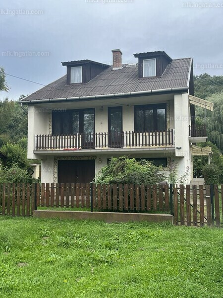 Hirdetés fotója