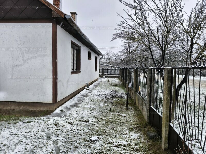 Hirdetés fotója