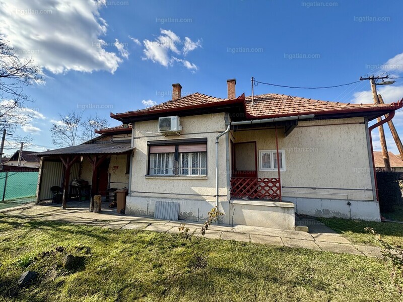 Listing photo