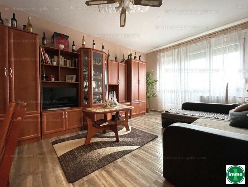 Listing photo
