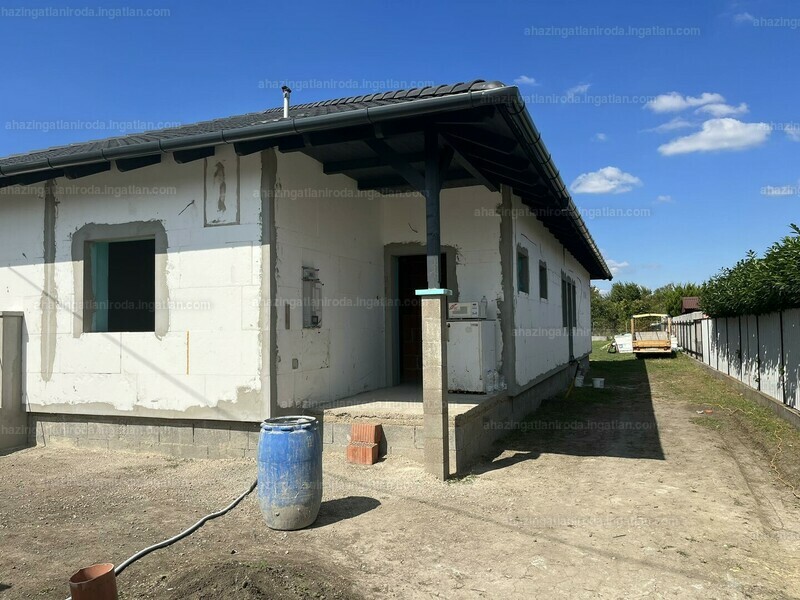 Hirdetés fotója