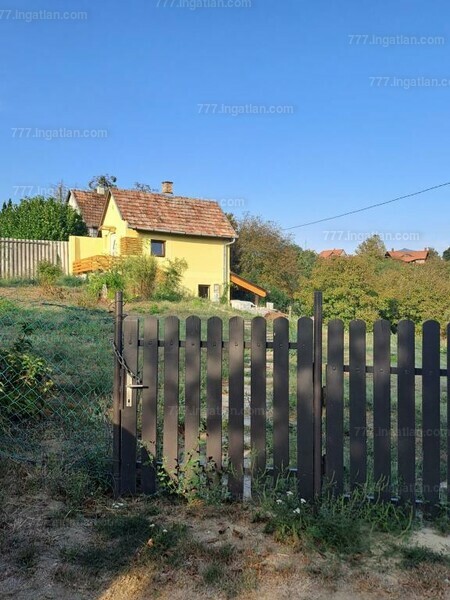 Listing photo