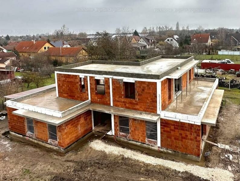 Hirdetés fotója
