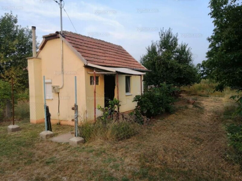 Listing photo