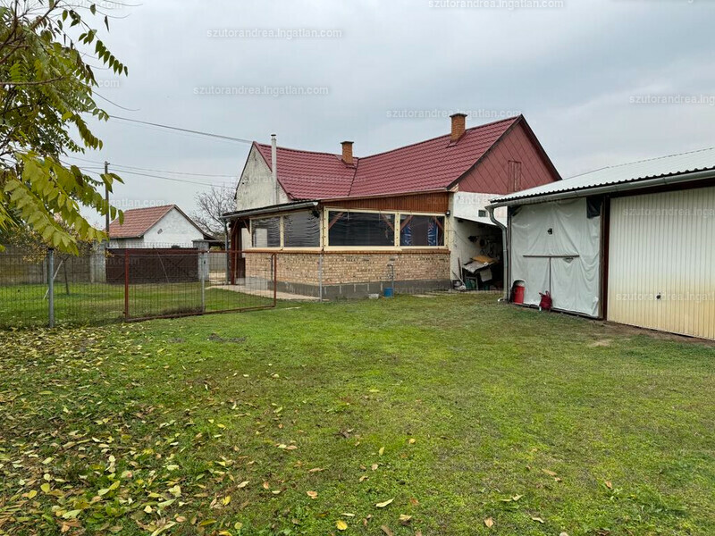 Listing photo