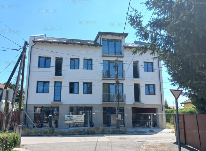 Listing photo