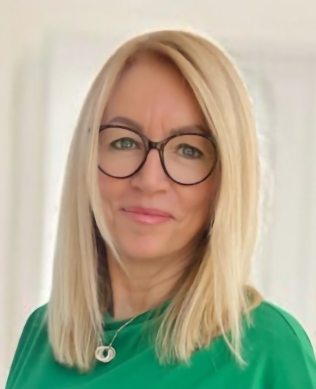 Káhn Zsuzsanna