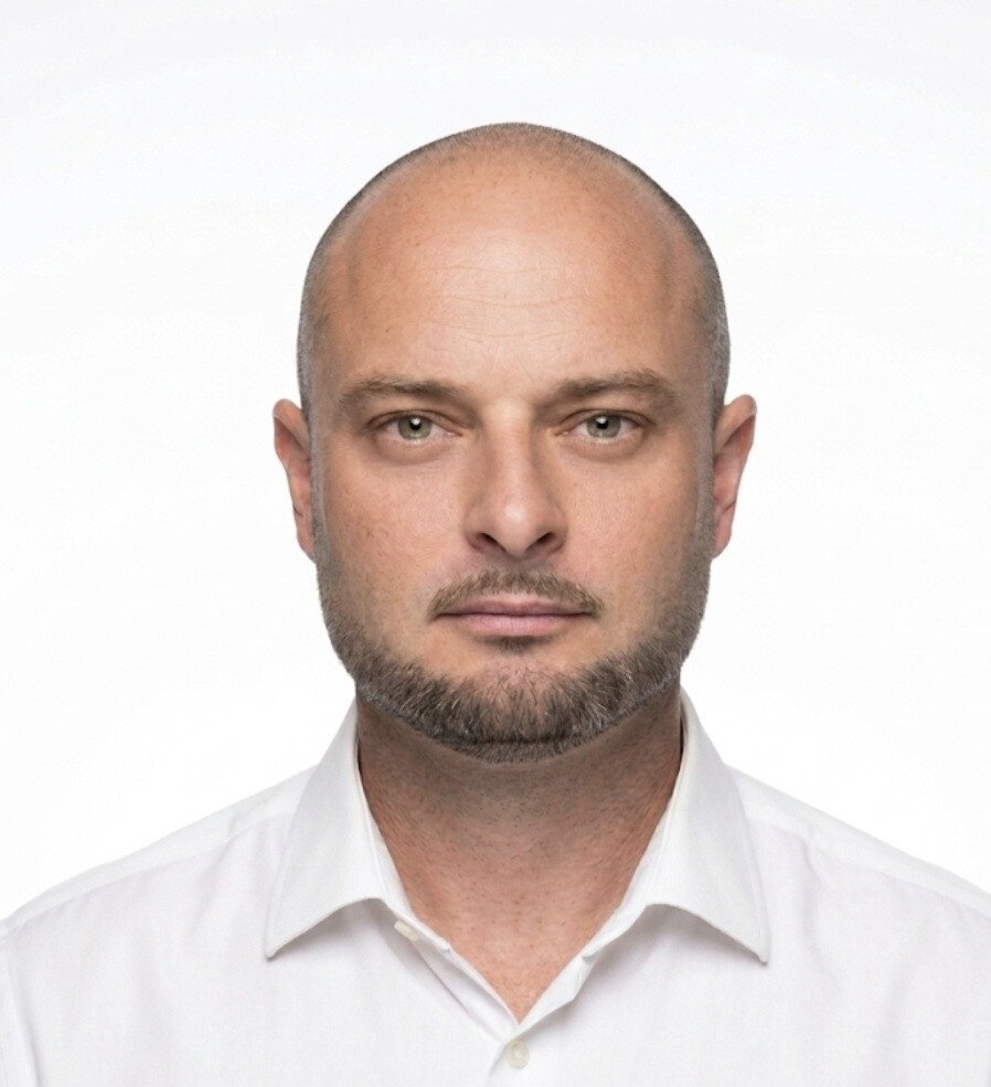 Császár Tamás