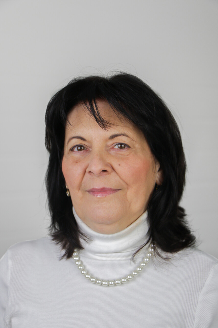 Bátaszékiné Tünde