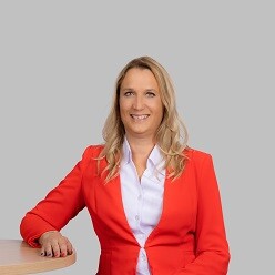 Bakos Barbara