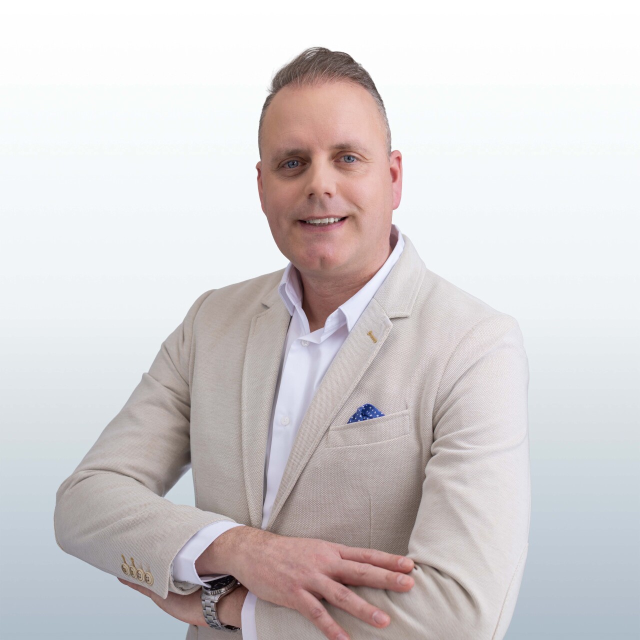 Izer Péter
