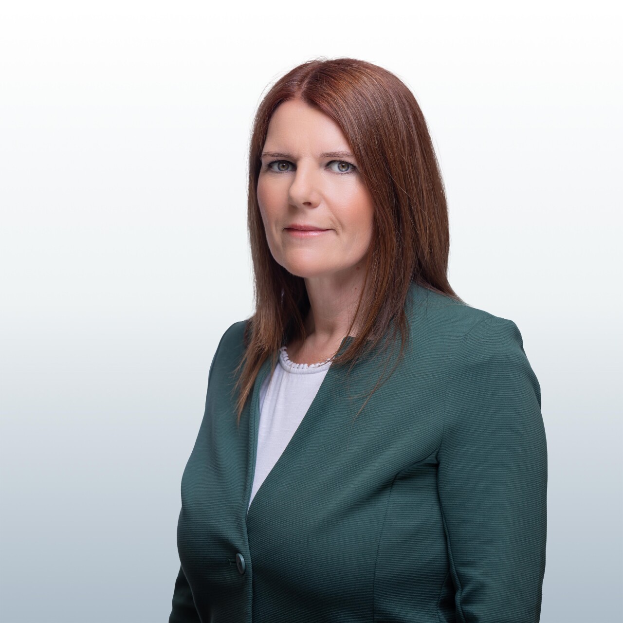 Dr. Benke Hedvig