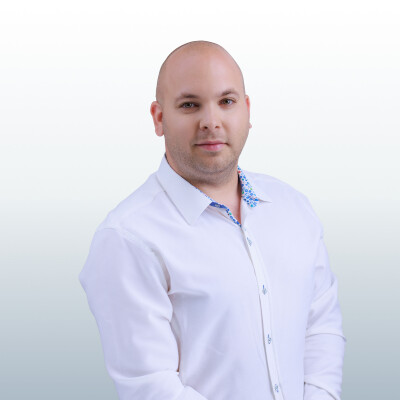 Szakál Zsolt