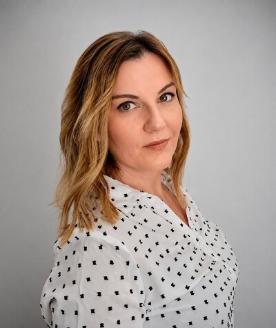 Dr. Salamon Judit