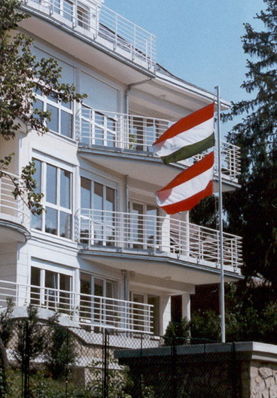 Luxusbau Kft.