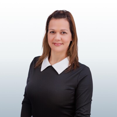 Puskásné Glumac Laura