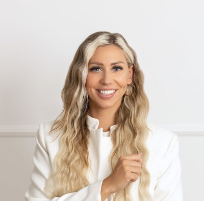 dr. Ordodiné Laki Veronika Anna
