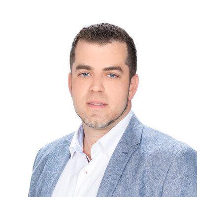 Tehenes András