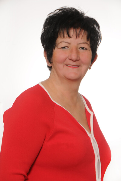 Szána Jánosné