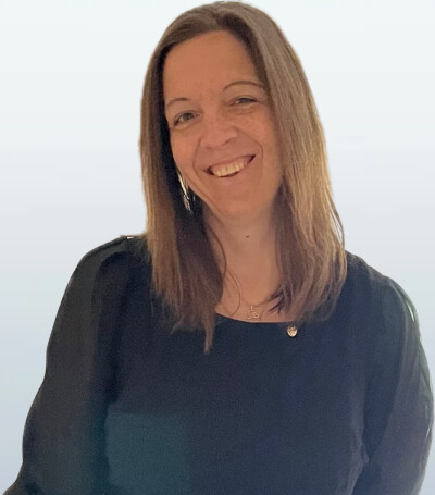 Dr. Csiszár Éva