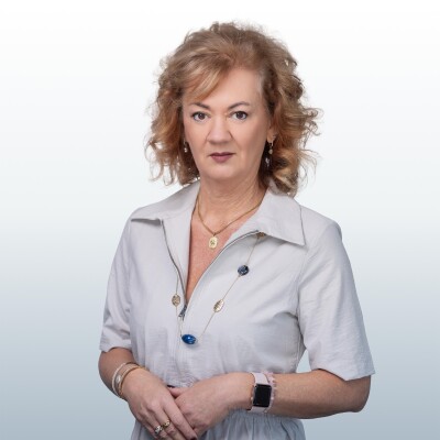 Végvári Kinga