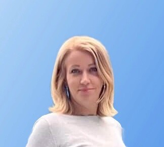 Felsőbányai Adrienn