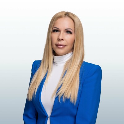 Szentendrei Zsanett